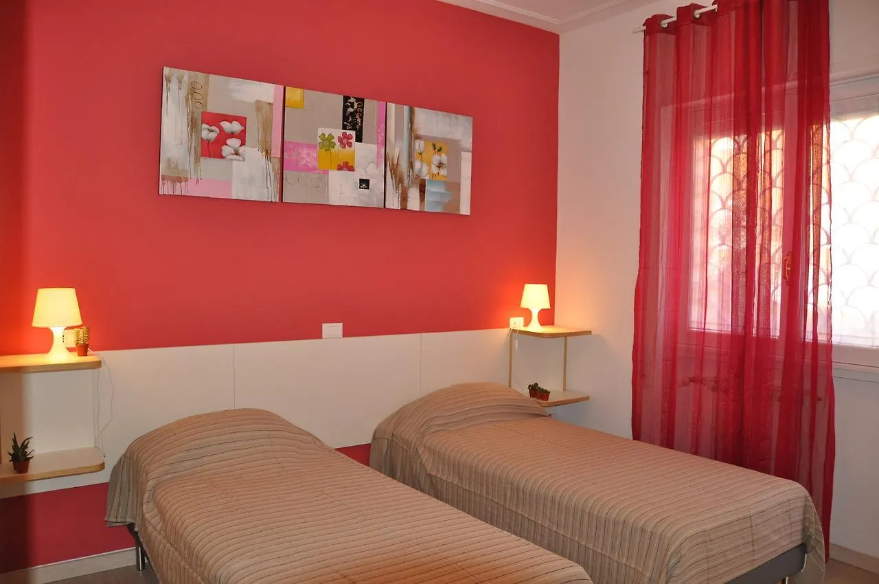 ** Alojamento de Acomodação e Pequeno-almoço B&B Livinghouse Roma Itália