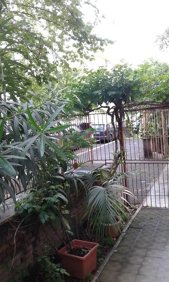 Alojamento de Acomodação e Pequeno-almoço B&B Livinghouse Roma